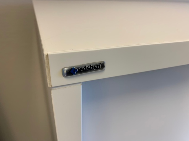 956133-6 Electric raise/lower desk, office chair, etc