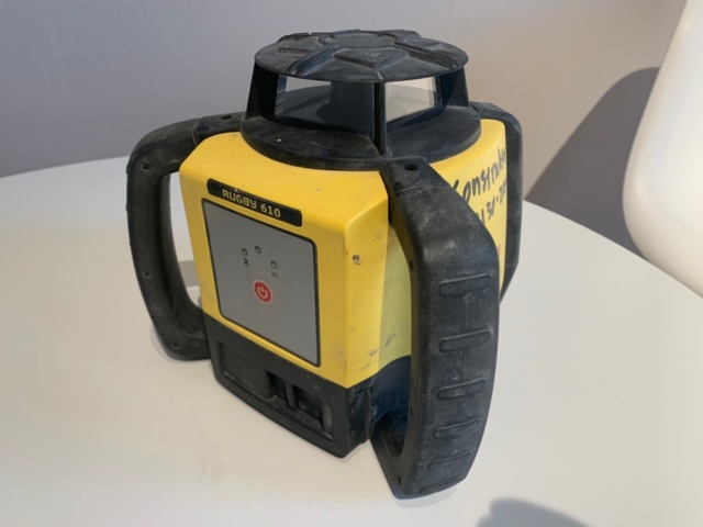 956151-5 Laser Leica incl. stand