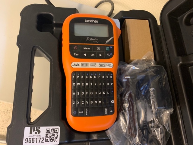 956172-1 Brother P-Touch E110 labeling machine
