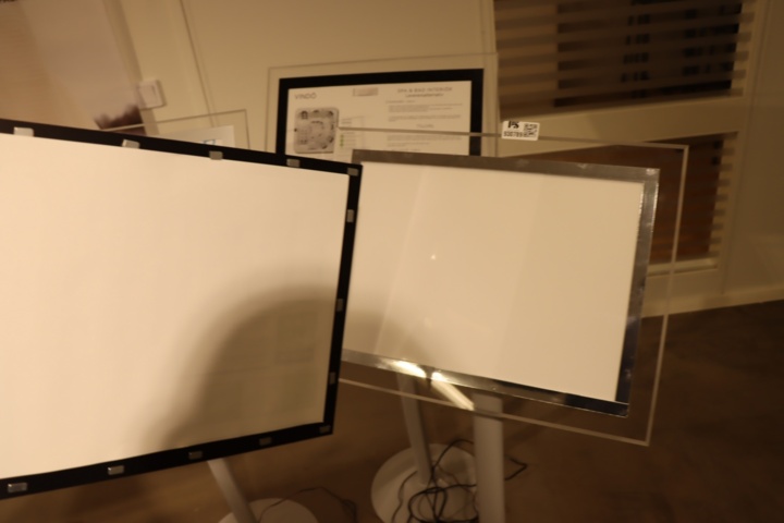 930789-5 3 display displays with lighting