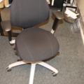930817-7 Raise/lower desk with office chair