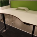 930817-11 Raise/lower desk with office chair