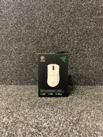 987728-3 Trådlös gamingmus Razer DEATHADDER V3 PRO LIGHTWEIGHT WIRELESS MOUSE - WHITE