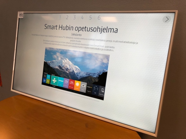 988442-1 Samsung UE40J5515AK 40-tuumainen TV - Ei pohjahintaa