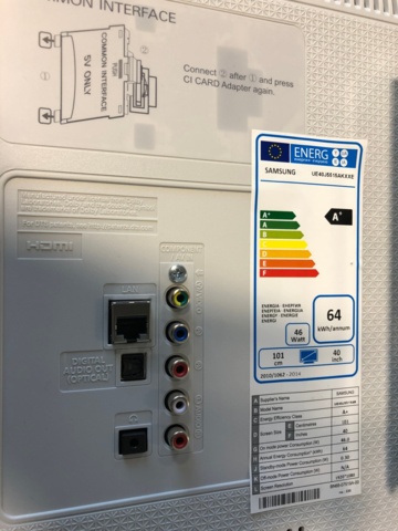 988442-9 Samsung UE40J5515AK 40-tuumainen TV - Ei pohjahintaa