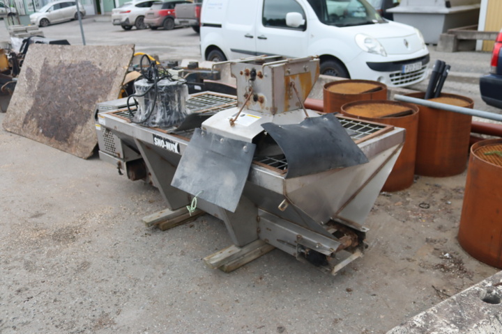 988803-6 Sand spreader Sno-Way.