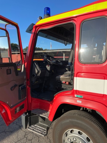 989088-13 Fire engine VOLVO FL10 4x2 1997, Low mileage