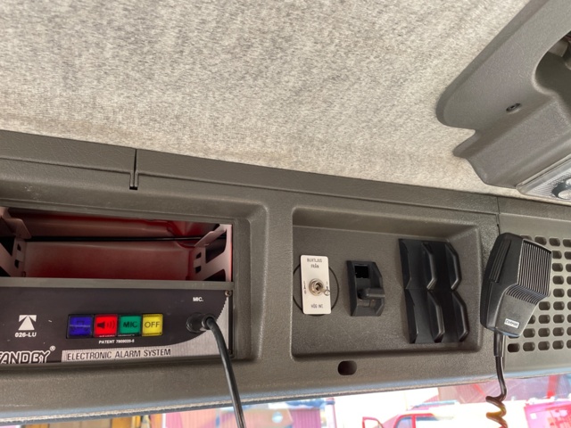 989088-24 Fire engine VOLVO FL10 4x2 1997, Low mileage