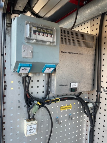 989088-39 Fire engine VOLVO FL10 4x2 1997, Low mileage