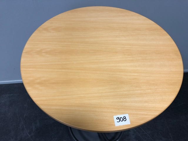 989114-6 Kinnarps pystypöytä - Ei pohjahintaa