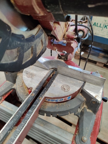 987520-8 Einhell RT-XM 305 U