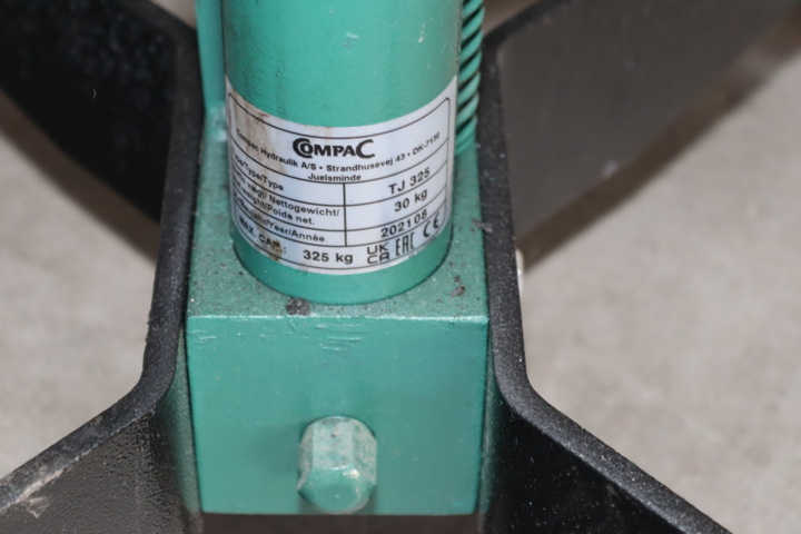 989217-2 Gearbox lift Compac TJ 325 -2021, 325 kg