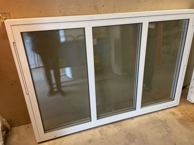 986322-1 Window, openable hinged