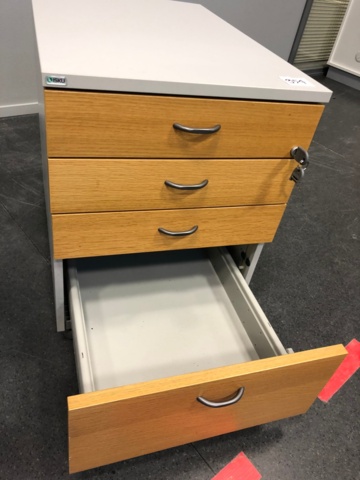 989516-5 Isku pöytälaatikosto - Ei pohjahintaa