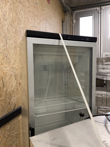 868982-4 Beverage refrigerator, NFG 309