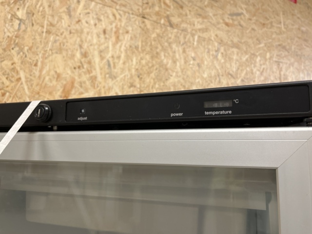 868982-6 Beverage refrigerator, NFG 309