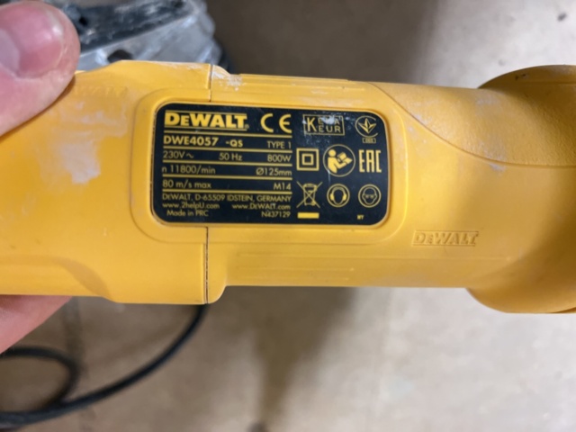 958327-4 DeWalt tools, 3 pieces