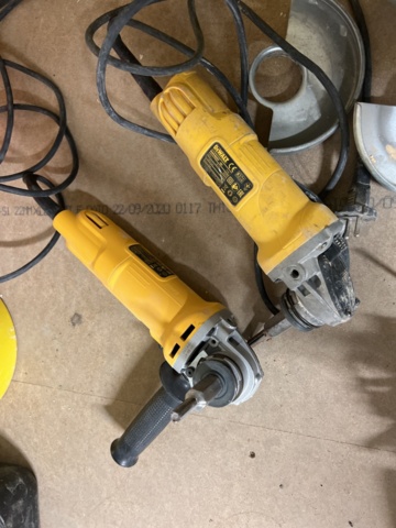 958327-5 DeWalt tools, 3 pieces