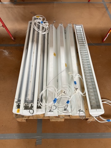 961742-1 6 pieces LED hanging fixtures