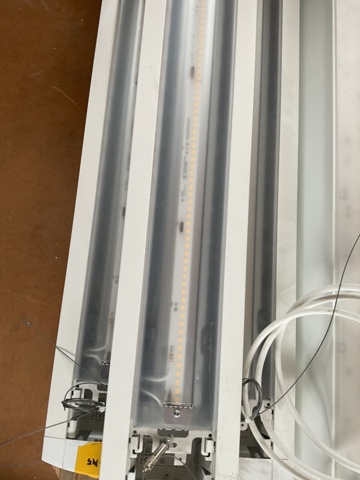 961742-3 6 pieces LED hanging fixtures