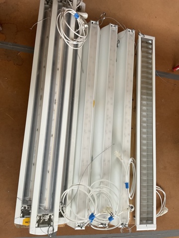 961742-5 6 pieces LED hanging fixtures