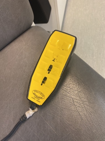 989903-4 Treatment chair Electric Linak