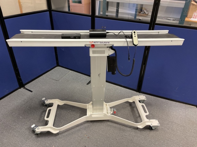 862304-1 Rollable "table" height & lowering/battery