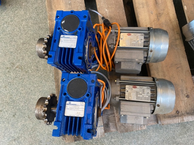 989831-1 Electric motors with gear Motori Bonora H56B/4 2 pcs