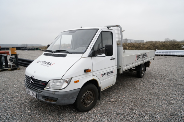 989567-3 Mercedes-Benz Sprinter 313 CDI Chassis Cab Manual, 129hp, 2002