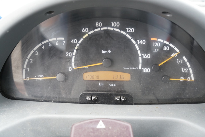 989567-18 Mercedes-Benz Sprinter 313 CDI Chassis Cab Manual, 129hp, 2002