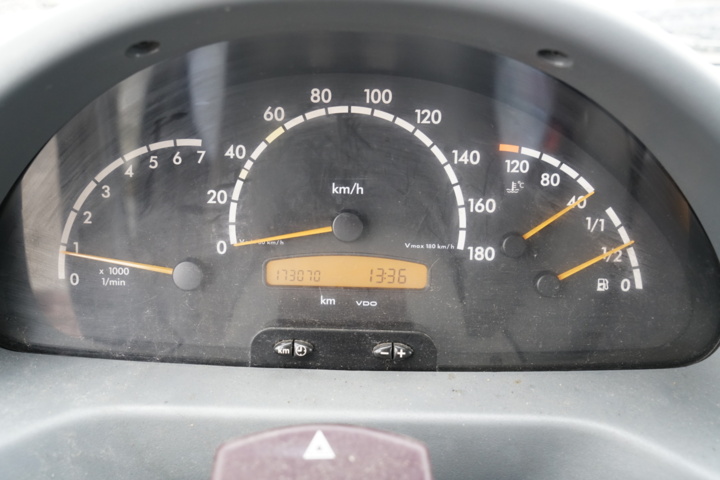 989567-19 Mercedes-Benz Sprinter 313 CDI Chassis Cab Manual, 129hp, 2002