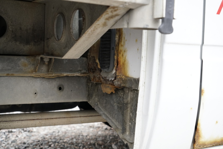 989567-27 Mercedes-Benz Sprinter 313 CDI Chassis Cab Manual, 129hp, 2002