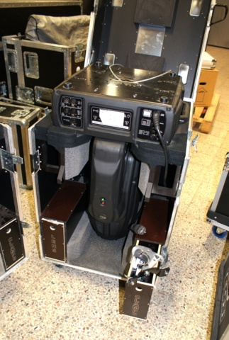 773365-2 Moving Head Color Wash ROBE - 8 cases