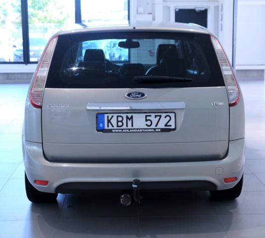 989811-5 Ford Focus Kombi 1.6 TDCi -2010