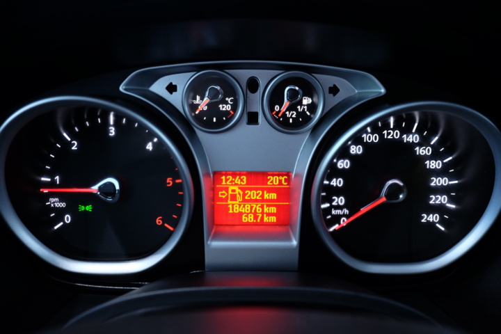 989811-13 Ford Focus Kombi 1.6 TDCi -2010