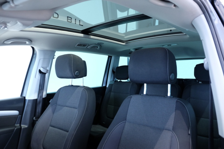 989826-6 Volkswagen Sharan 2.0 TDI - 2018