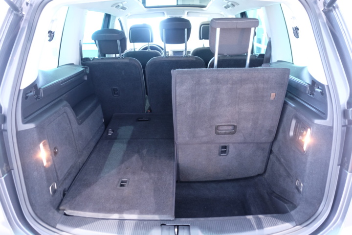 989826-11 Volkswagen Sharan 2.0 TDI - 2018