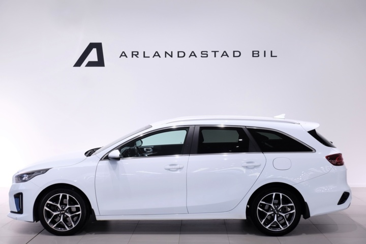 989827-2 Kia Ceed Sportswagon 1.4 T-GDI DCT - 2019