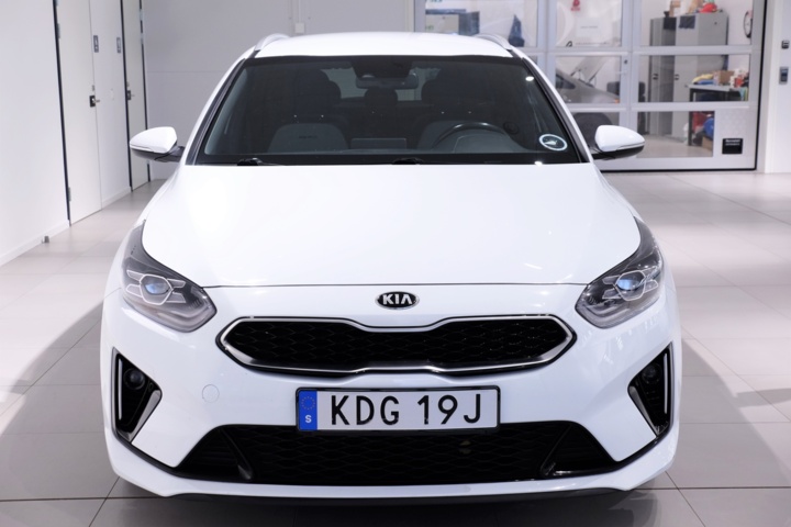 989827-6 Kia Ceed Sportswagon 1.4 T-GDI DCT - 2019