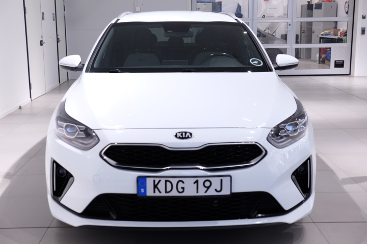 989827-7 Kia Ceed Sportswagon 1.4 T-GDI DCT - 2019