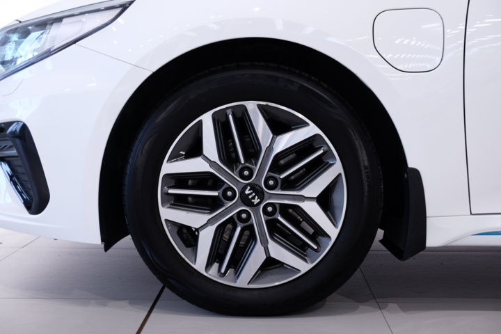 989913-11 Kia Optima Sport Wagon Plug-in Hybrid - 2020