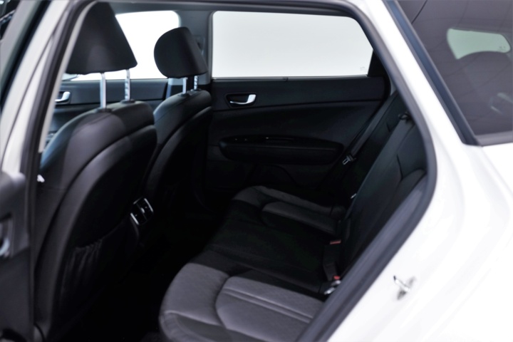 989913-7 Kia Optima Sport Wagon Plug-in Hybrid - 2020