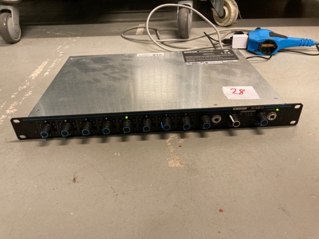 990592-1 Shure SCM810 8-Channel Automatic Mixer