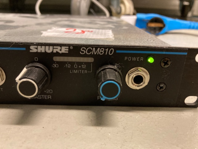 990592-2 Shure SCM810 8-Channel Automatic Mixer