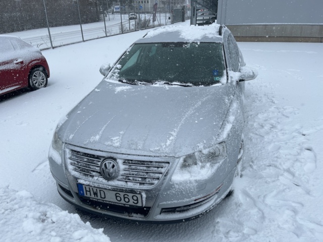 989810-3 Volkswagen Passat Variant 1.9 TDI -2009