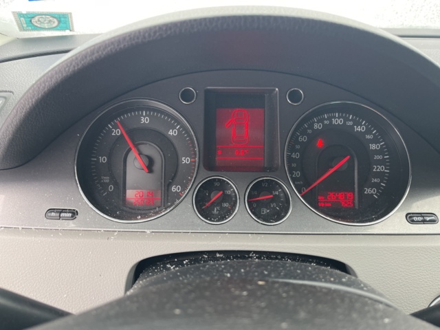 989810-17 Volkswagen Passat Variant 1.9 TDI -2009