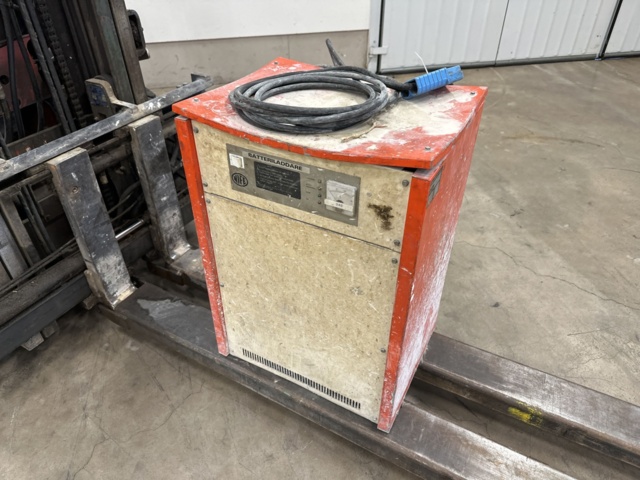 979553-7 Electric truck Mitsubishi FB25P 2.5 tons