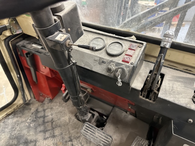 979553-12 Electric truck Mitsubishi FB25P 2.5 tons