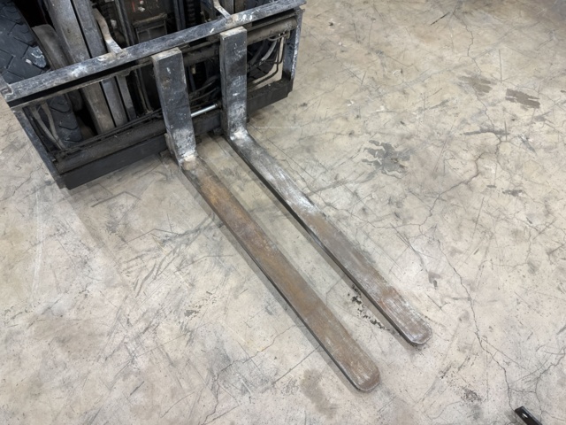 979553-27 Electric truck Mitsubishi FB25P 2.5 tons