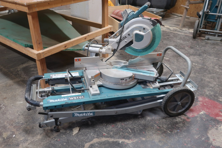 990747-1 Miter saw with saw bench, Makita LS1016L / WST01
